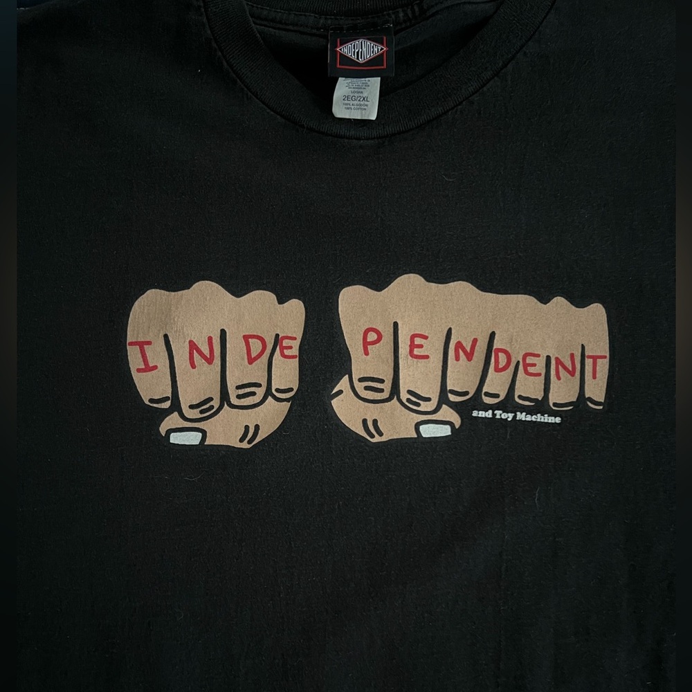 INDEPENDENT x Toy Machine Knuckles Tee